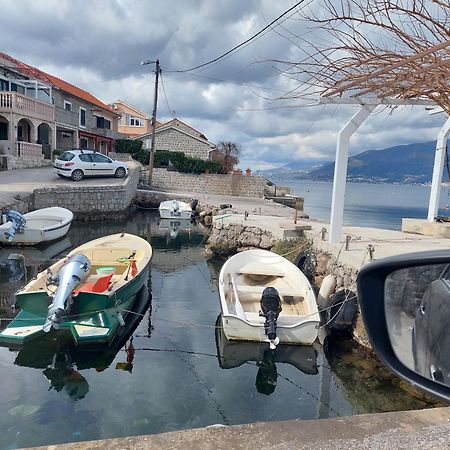 Kjara Apartments Tivat Exterior foto