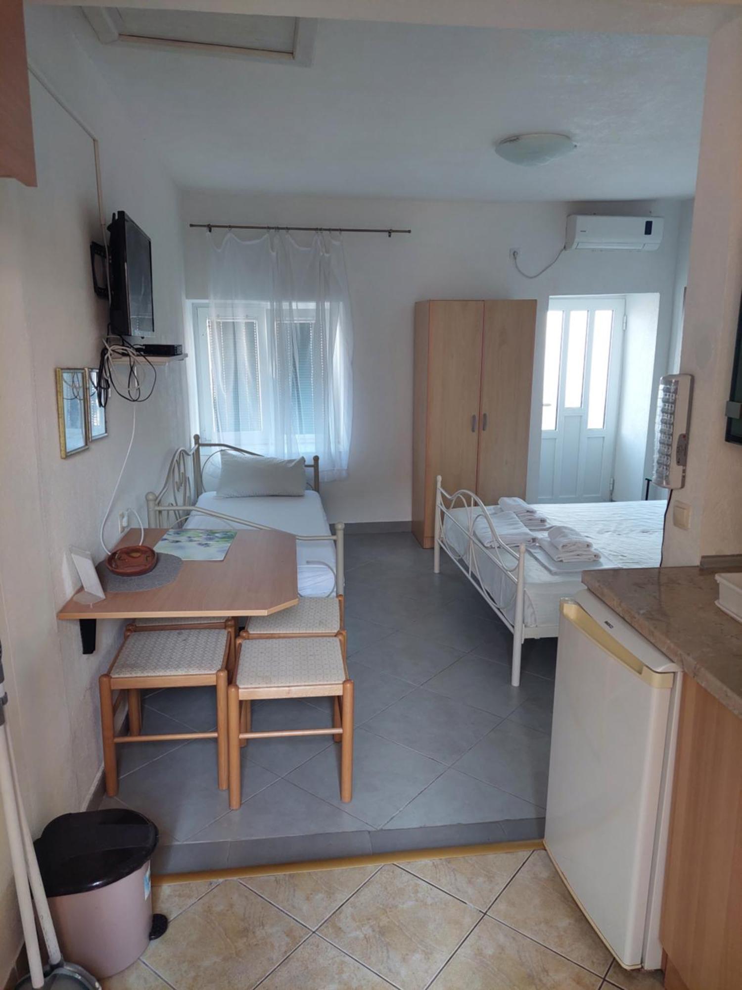 Kjara Apartments Tivat Exterior foto