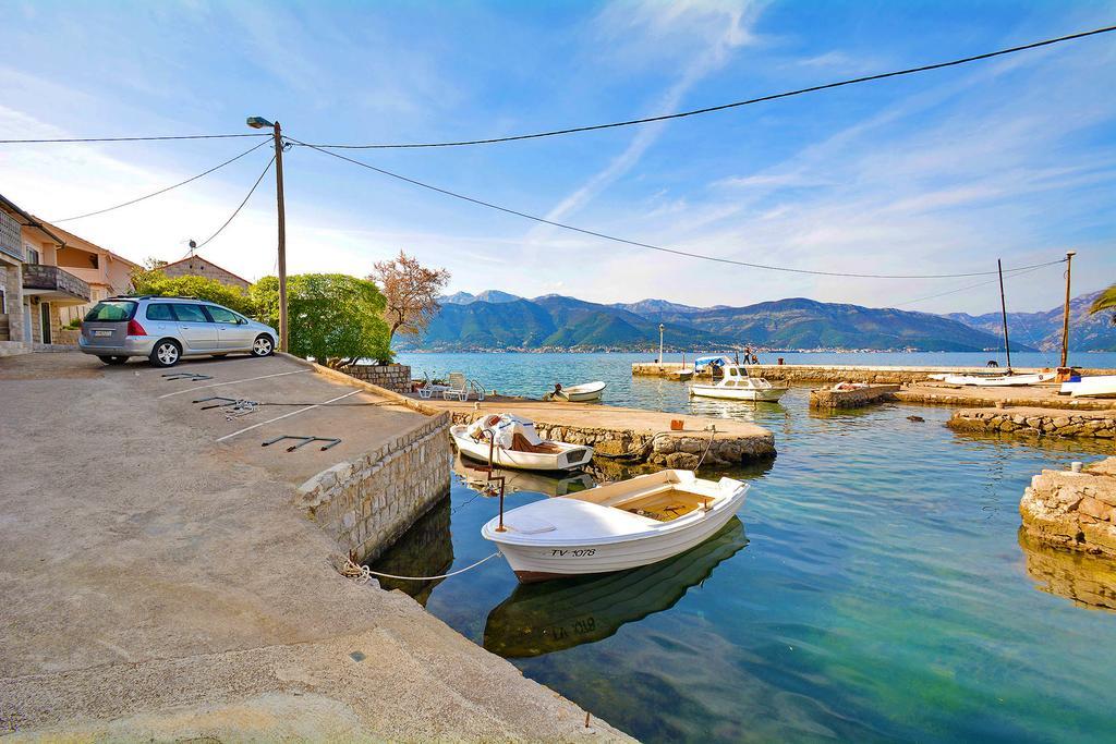 Kjara Apartments Tivat Exterior foto