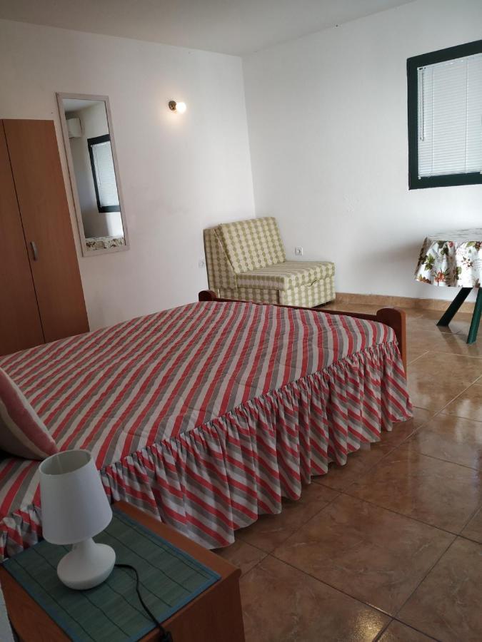 Kjara Apartments Tivat Exterior foto